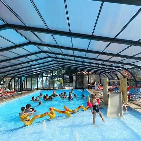Luksusowy namiot Zecamping 4 Etoiles Familial Pet Friendly Restaurant Et Espace Aquatique