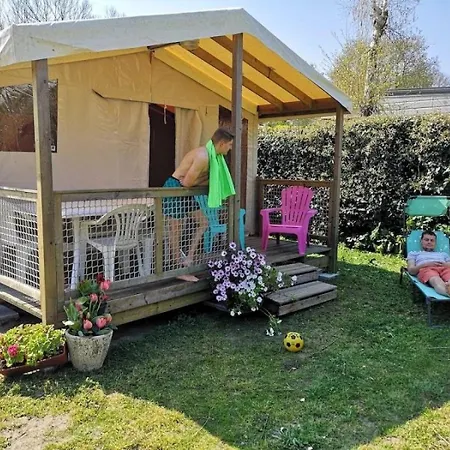 Zecamping 4 Etoiles Familial Pet Friendly Restaurant Et Espace Aquatique Luksusowy namiot Soullans