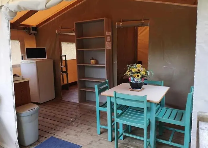 4 Etoiles - Piscine - Efciab Soullans