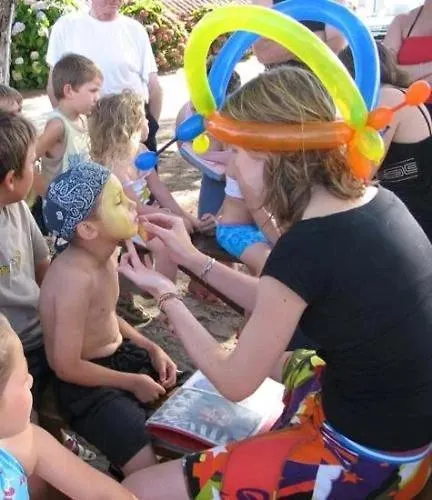 4 Etoiles - Piscine - Efciab